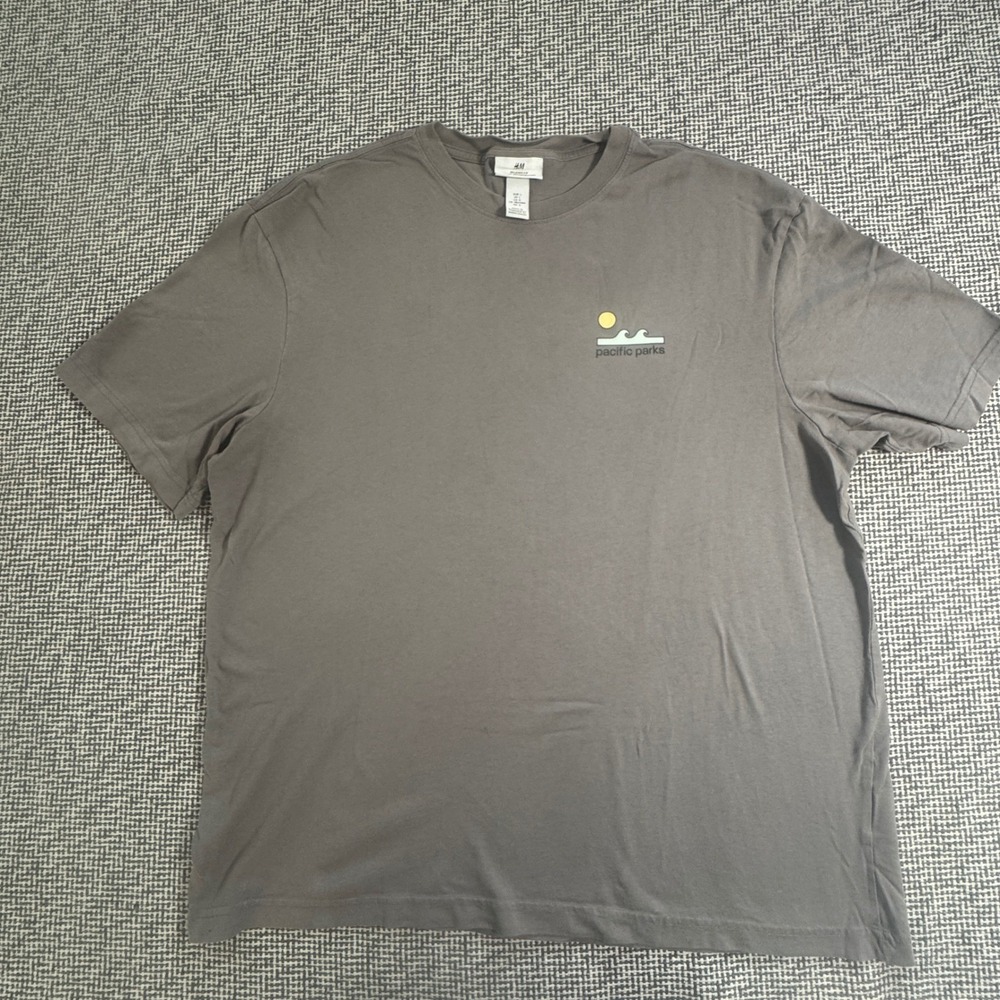 HM Relaxed Fit Pacific Parks Graphic Tee Mens Large Charcoal Grey Short Sleeve